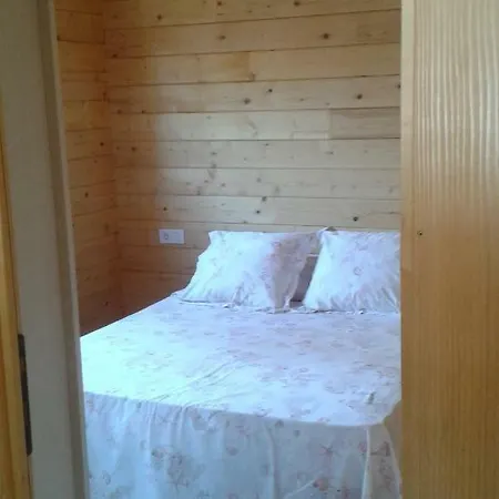 Casita De Madera Junto Al Mar *